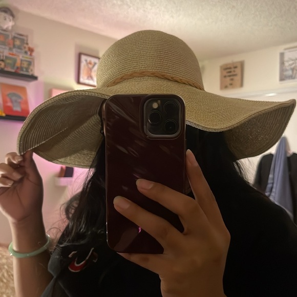 Soft Straw Beach Hat - Picture 5 of 5